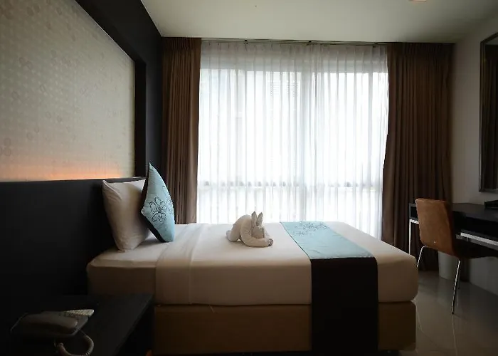 The Solac At Srinakarin 호텔 5*