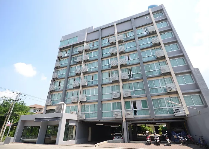 The Solac At Srinakarin 호텔