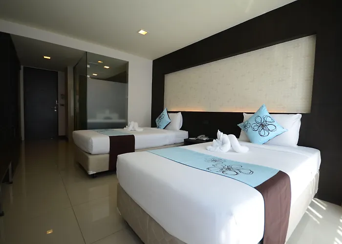호텔 The Solac At Srinakarin 5*