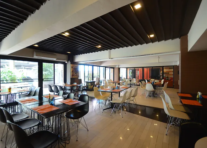The Solac At Srinakarin 호텔