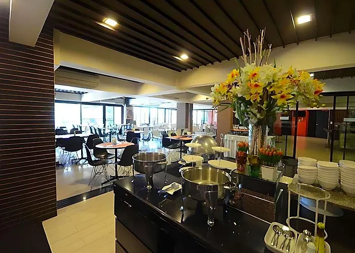 The Solac At Srinakarin 5* 방콕